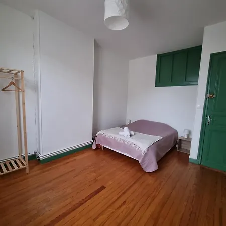 L Essentiel Pour 6 Personnes Sireuil (Dordogne)
